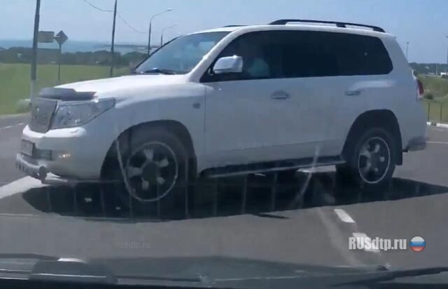 Белый трахтар 