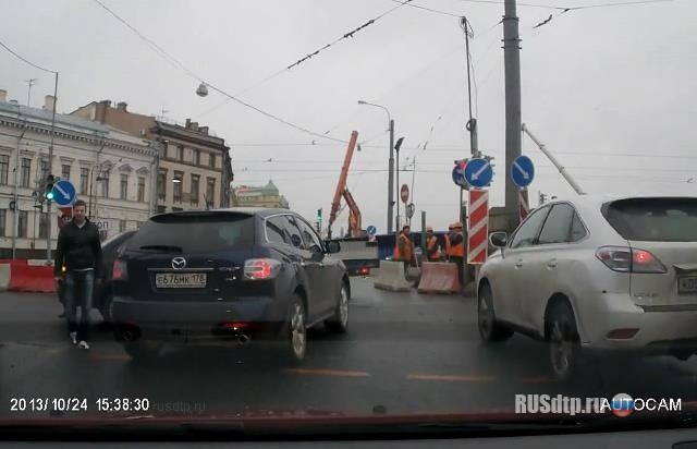 На перекрестке в Питере 