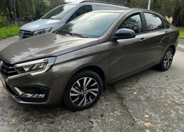 «Побоялся взять китайца и 100 раз пожалел»: почему «Лады» ломаются сразу после покупки 