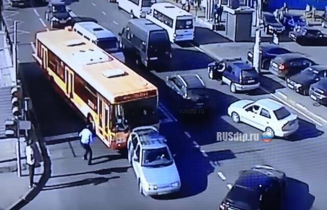 Автобус без водителя \»беспредельничает\» в Царицыно
