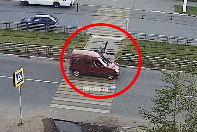 В Твери водитель сбил пешехода и скрылся с места ДТП. Видео