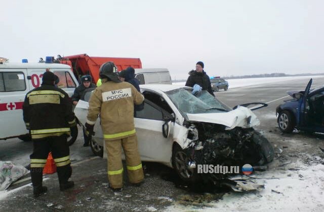 Два «Hyundai Solaris» столкнулись в Орловской области. Погибли 3 человека 
