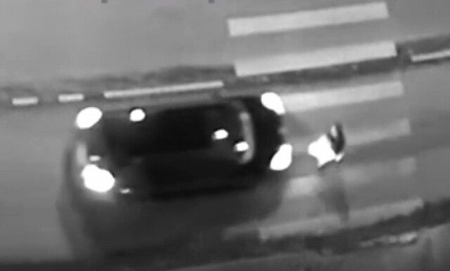 В Красноярске водитель сбил пешехода, после чего посадил его в машину и увез