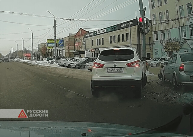 Nissan и Opel столкнулись в Оренбурге на улице Шевченко