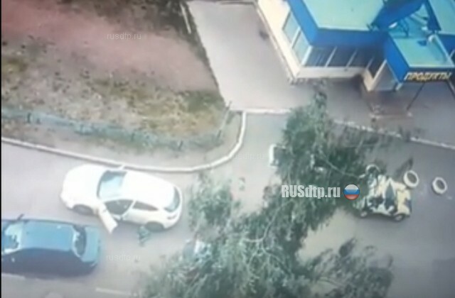 В Оренбурге женщина сбила ребенка во дворе