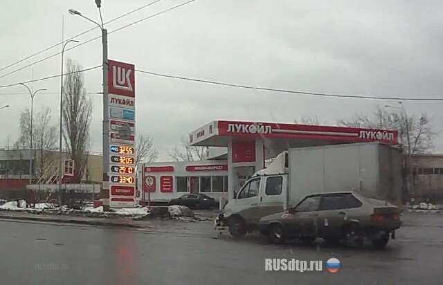 Была заправка совсем близко