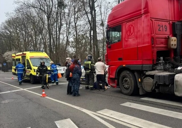 В Калининграде водитель большегруза не заметил и сбил пенсионерку 