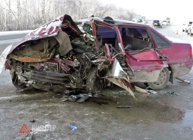 Водитель «Нексии» погиб в ДТП на трассе Челябинск — Новосибирск 