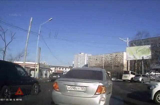 Виновник скрылся с места ДТП во Владивостоке