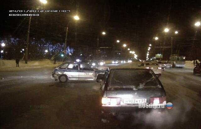 Авария с полицейским автомобилем в Мурманске