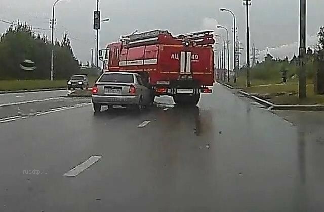 ДТП с пожарной машиной в Сургуте