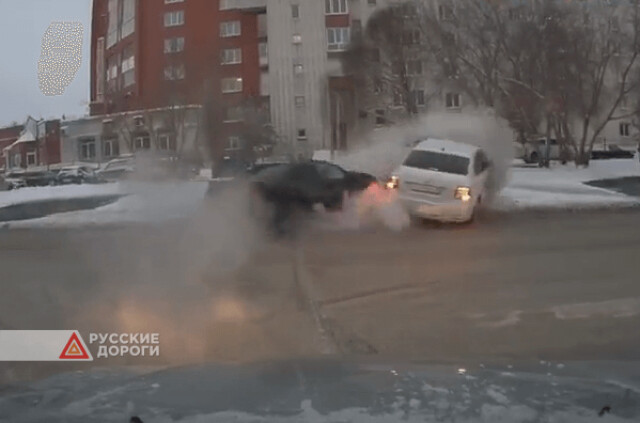 Жесткое ДТП произошло в Омске на улице 22 Апреля