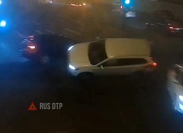 В Петербурге пьяный водитель устроил ДТП и упал в реку Мойку