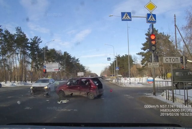 Очередная авария с Яндекс.Такси  в Тюмени