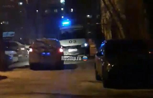 В Красноярске таксистка перекрыла дорогу скорой помощи
