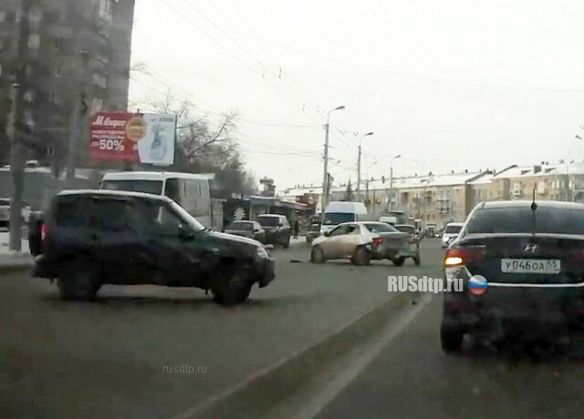 ДТП в Омске на проспекте Мира
