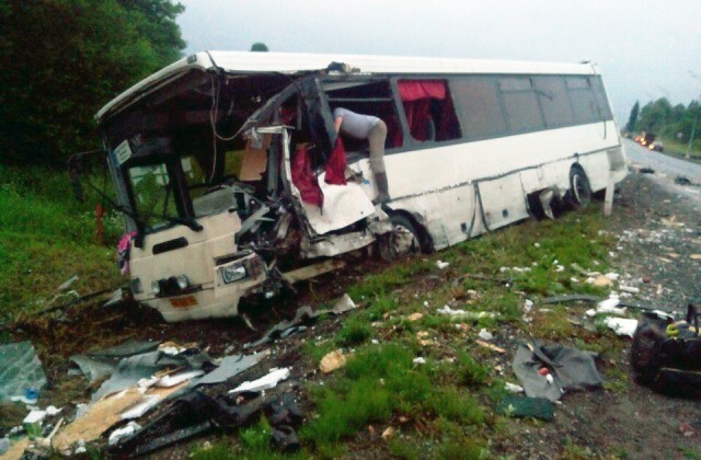 В Псковской области «Газель» столкнулась с рейсовым автобусом 