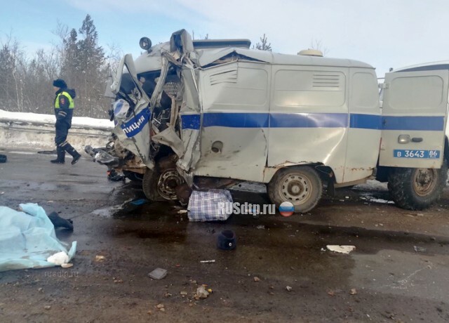 Двое полицейских погибли в ДТП под Сургутом 
