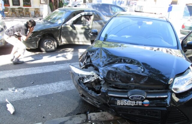 В Нижнем Новгороде столкнулись три автомобиля 