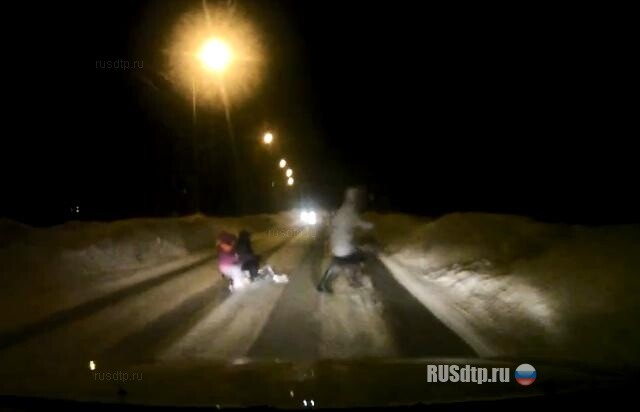 Опять невнимательная мать 