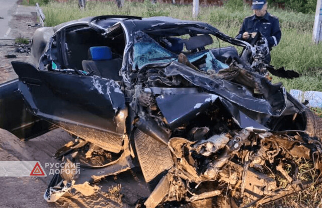 В Иркутской области столкнулись поезд и легковой автомобиль 