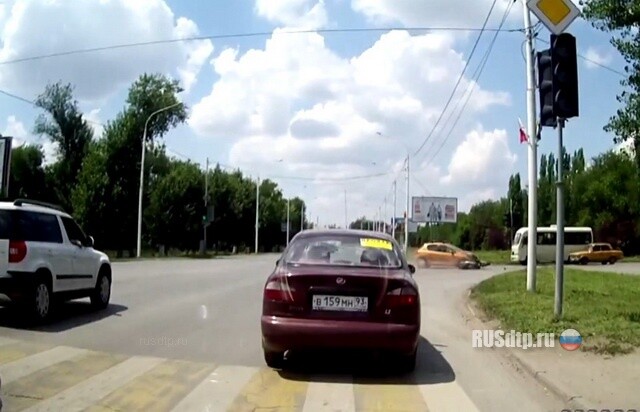 Мотоциклист был впереди всех 