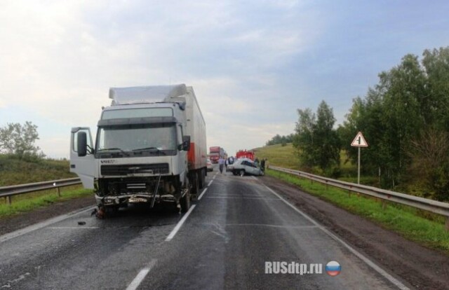 Два человека погибли в ДТП в Оренбургской области 