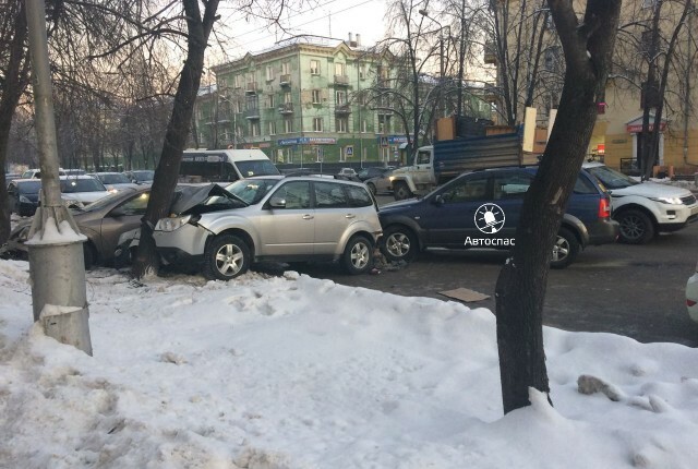 Водитель-эпилептик совершил массовое ДТП в Новосибирске. Видео с регистратора 