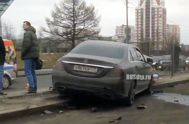 Фото и видео с места ДТП на Рублевском шоссе 