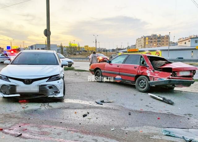 Пенсионерка погибла в массовом ДТП в Волгограде. ВИДЕО 
