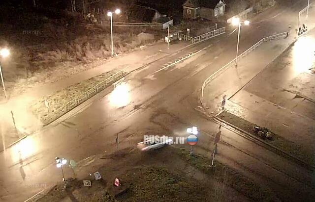 В Кондопоге пьяный водитель вылетел с дороги и сбил три дорожных знака