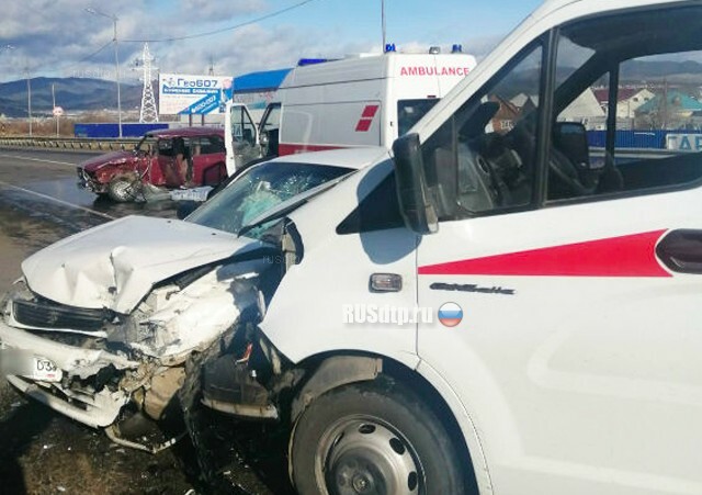 8 человек пострадали в массовом ДТП с участием скорой в Улан-Удэ 