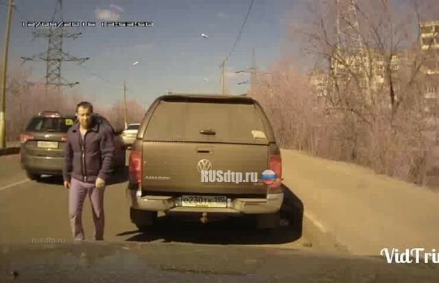 \»Сейчас автомат достану\»