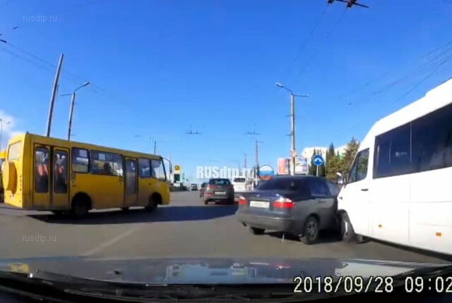 ДТП с маршруткой в Севастополе