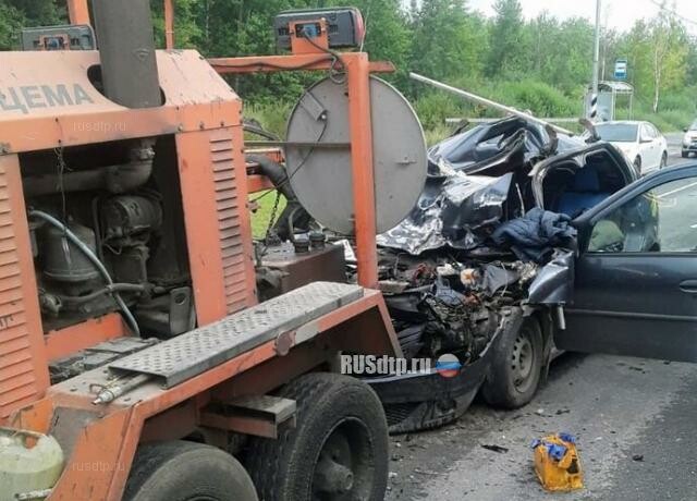 40-летний водитель «Рено» погиб в ДТП под Новгородом 