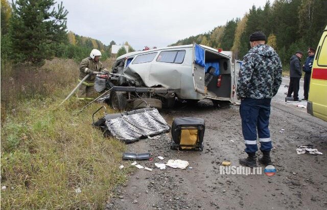 В столкновении с УАЗом у «Хонды» сорвало крышу 