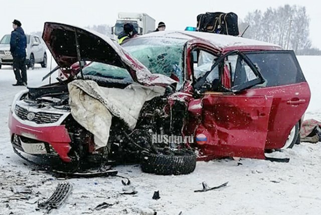 Водитель автомобиля Kia погиб при обгоне 