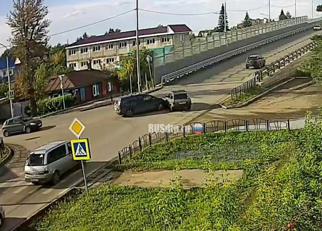 ДТП на знаменитом перекрестке в Омске