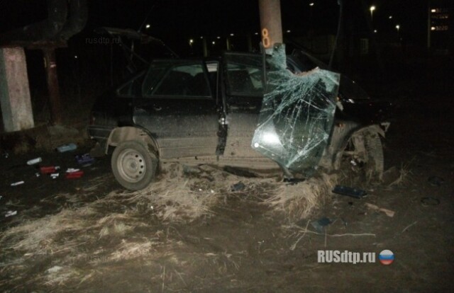 В Рязани ВАЗ врезался в столб 