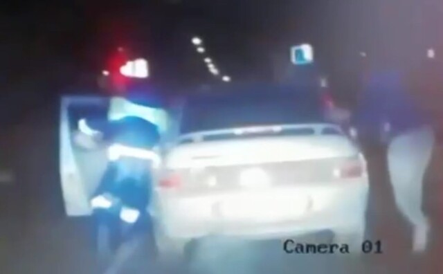В Краснодарском крае осудят водителя, который протащил инспектора ДПС по асфальту 