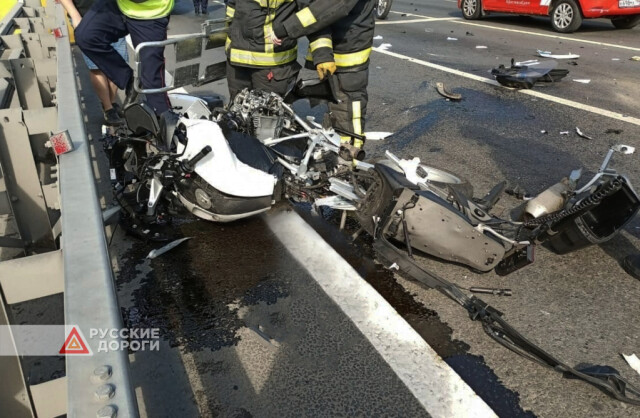 Инспектор на мотоцикле разбился на Щёлковском шоссе 