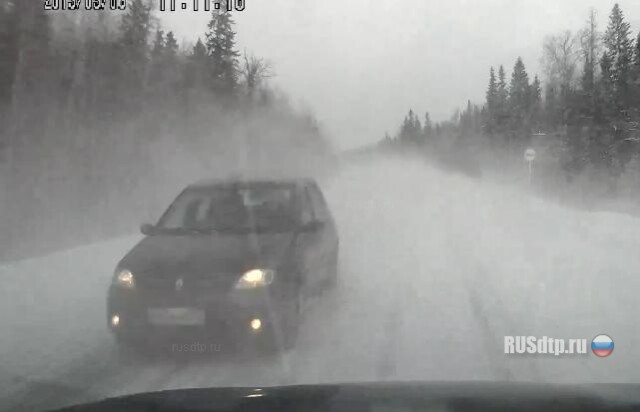 Чудом разьехались 