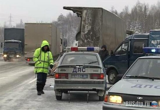 Крупная авария на Московском тракте в Свердловской области 