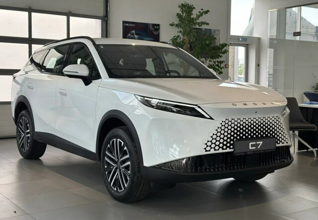 В России стартуют продажи Omoda C7: объявлены цены на новый кроссовер 