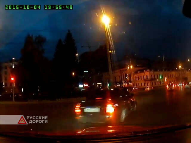 Авария на улице Малышева в Екатеринбурге