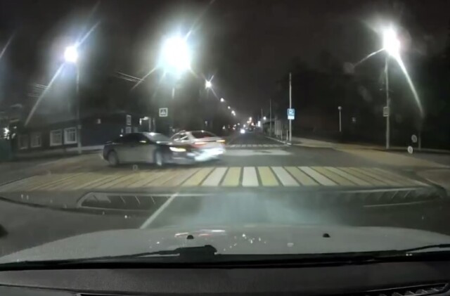 В Рязани пьяная женщина на Audi столкнулась с двумя автомобилями