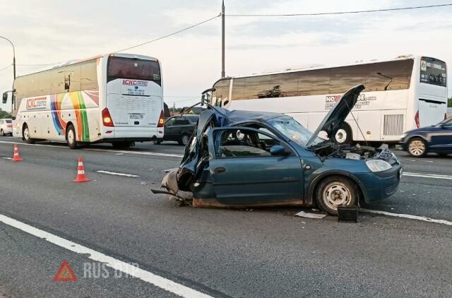 Два человека погибли в ДТП с автобусом под Новгородом 