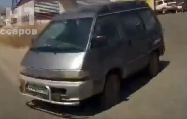 «Несколько раз перевернулся»: в Приморском крае водитель микроавтобуса не уступил дорогу внедорожнику 