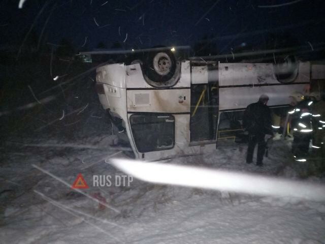 В Ивановской области перевернулся рейсовый автобус 