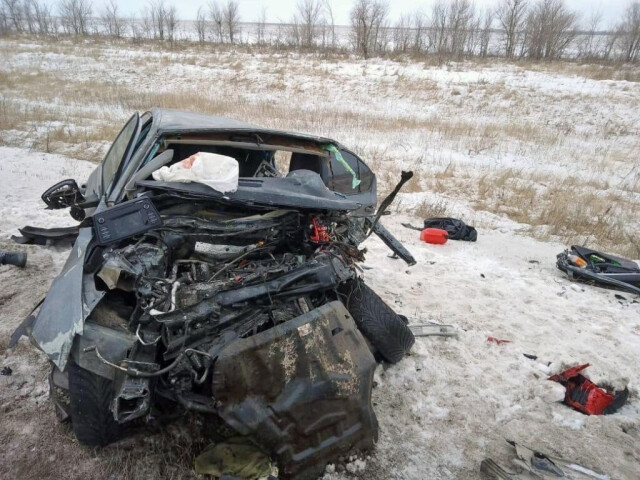 Четверо погибли под встречным большегрузом в Оренбургской области 